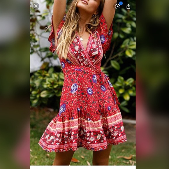 Zesica Dresses & Skirts - Zesica red floral boho swing dress